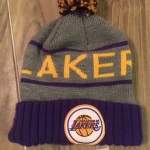 Lakers winter beanie Mitchell & Ness